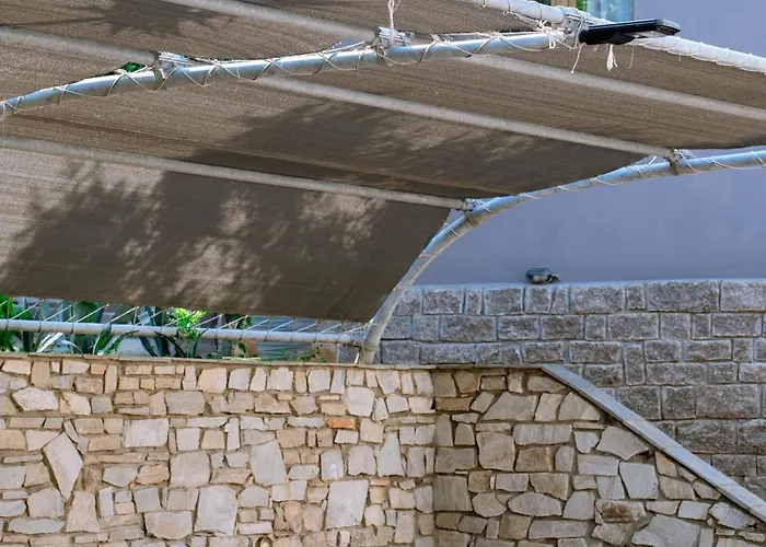 κτήμα παπαοικονόμου Διαμέρισμα *